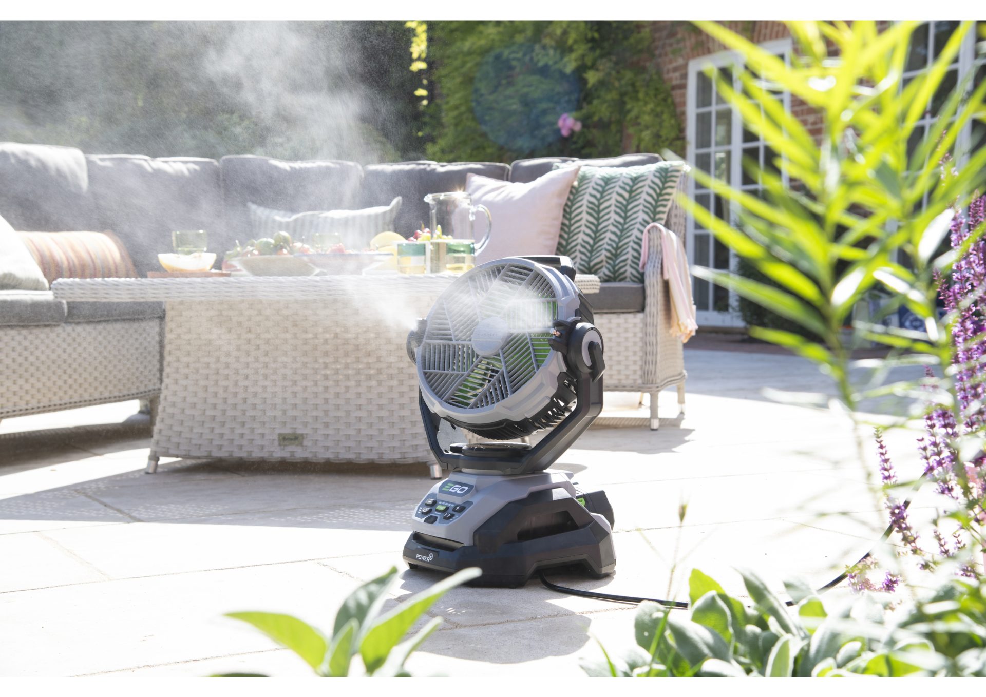 Ego accu ventilator 25cm FN1000E in actie