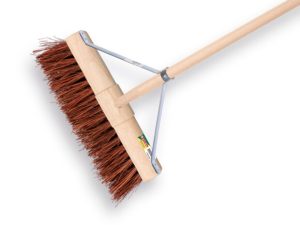 SOLIDE wegenbouwbezem 45 cm van geoliede Bassine met steel
